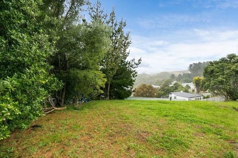 Photo of property in 36 Cardiff Crescent, Cannons Creek, Porirua, 5024