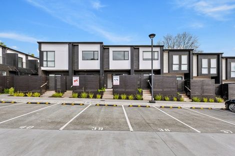 Photo of property in 3 Meg Lane, Glen Eden, 0602