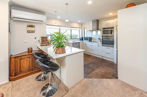 Photo of property in Caversham Park, 2/2 Caversham Road, Westmere, Whanganui, 4501