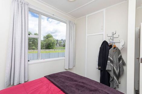 Photo of property in 28a Cole Street, Dannevirke, 4930