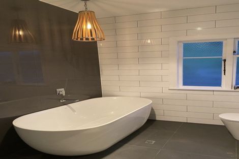 Photo of property in 112 Upper Fitzherbert Road, Wainuiomata, 5373