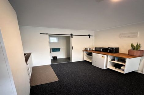 Photo of property in 2b Glen Road, Ranui, Auckland, 0612