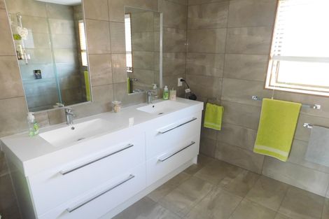 Photo of property in 6 Ross Street, Opua, 0200