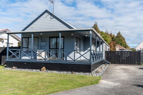 Photo of property in 25 Kentucky Crescent, Nawton, Hamilton, 3200