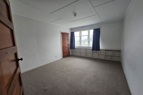 Photo of property in 27 Newcombe Street, Naenae, Lower Hutt, 5011