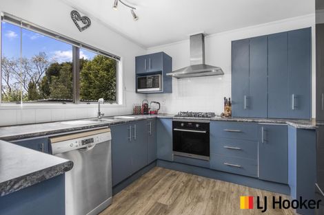 Photo of property in 15 Syntax Place, Conifer Grove, Takanini, 2112