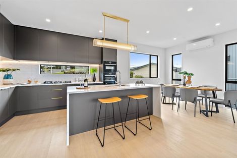 Photo of property in 1/591a East Coast Road, Browns Bay, Auckland, 0632