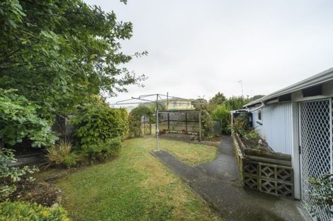 Photo of property in 2 Rira Street, Marton, 4710
