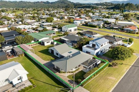 Photo of property in 205 Tamaki Road, Whangamata, 3620