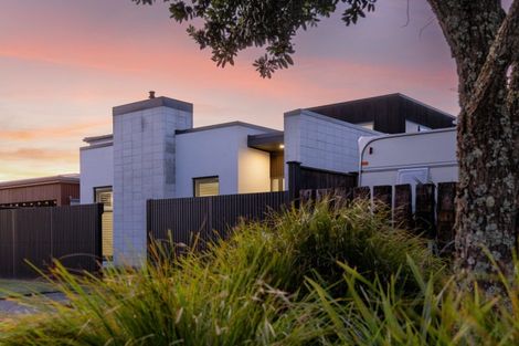 Photo of property in 12 Tuangi Way, Papamoa Beach, Papamoa, 3118