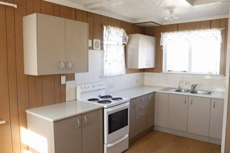 Photo of property in 93 Swiss Avenue, Gonville, Whanganui, 4501