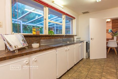 Photo of property in 28 Pinehaven Road, Pinehaven, Upper Hutt, 5019