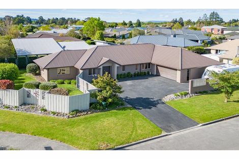 Photo of property in 12 Belgrave Drive, Rangiora, 7400