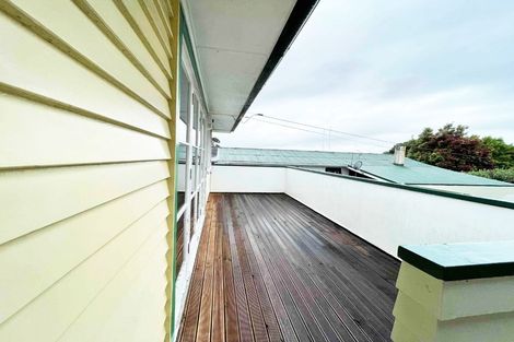 Photo of property in 30 Gilliam Street, New Lynn, Auckland, 0600