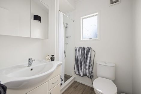 Photo of property in 9 Sunlight Promenade, Snells Beach, 0920