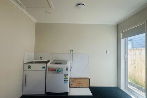 Photo of property in 3 Farmland Road, Papakura, 2110