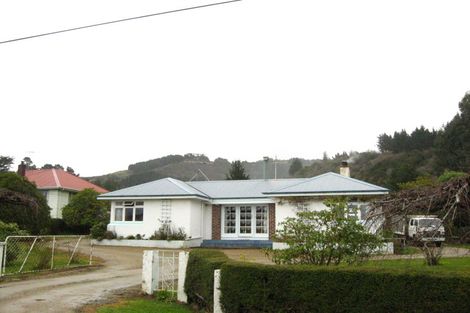 Photo of property in 83 Blanket Bay Road, Sawyers Bay, Port Chalmers, 9023