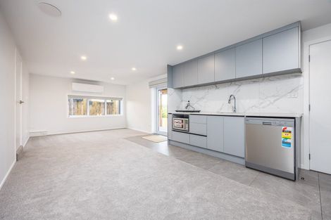 Photo of property in 939a East Coast Road, Torbay, Auckland, 0630