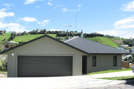 Photo of property in 3 Talbot Place, Welcome Bay, Tauranga, 3112