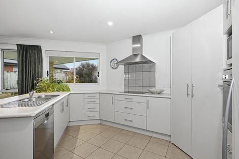 Photo of property in 81 Stirling Drive, Morrinsville, 3300