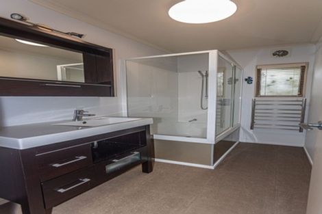 Photo of property in 10 Vista Paku, Pauanui, Hikuai, 3579