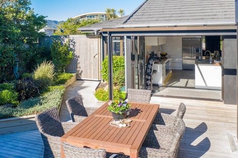 Photo of property in 23 Ara Kuaka, Waikanae Beach, Waikanae, 5036