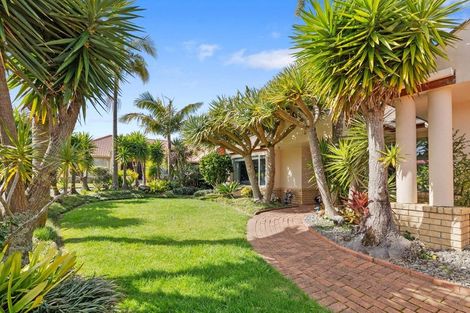 Photo of property in 7 Nypa Way, Somerville, Auckland, 2014