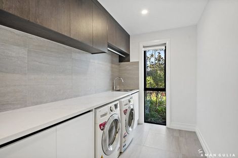 Photo of property in 16 Ruxton Road, Wainui, 0932