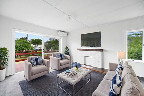 Photo of property in 16 Keats Crescent, Enderley, Hamilton, 3214