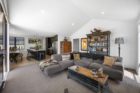 Photo of property in 42 Obelisk Street, Wanaka, 9305