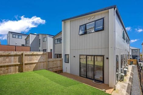 Photo of property in 5b Frontier Lane, Flat Bush, Auckland, 2019