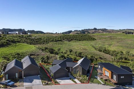 Photo of property in 3 Waipatukahu Lane, Raglan, 3225