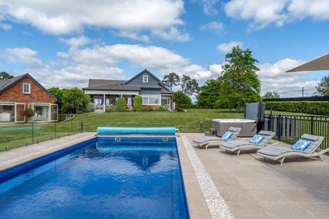 Photo of property in 287 Clifton Road, Whitford, Howick, 2571