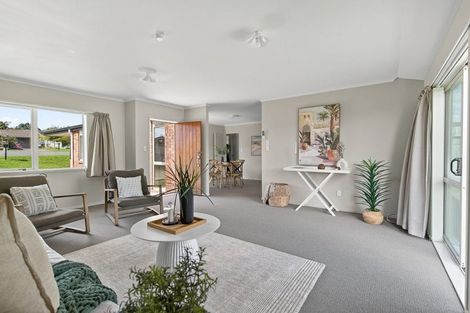Photo of property in 9 Gina Way, Welcome Bay, Tauranga, 3112