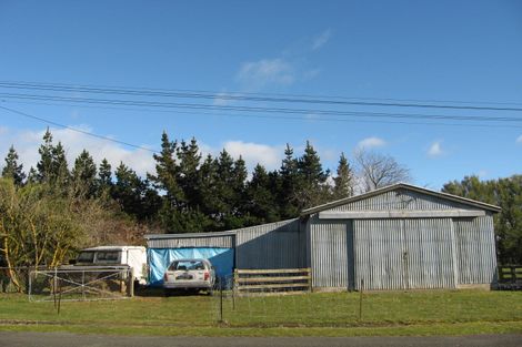 Photo of property in 5 Lake Street, Takapau, 4203