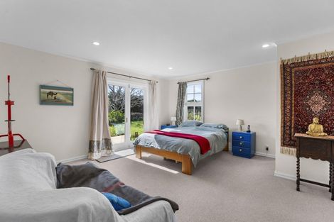 Photo of property in 190 Regent Street, Martinborough, 5711