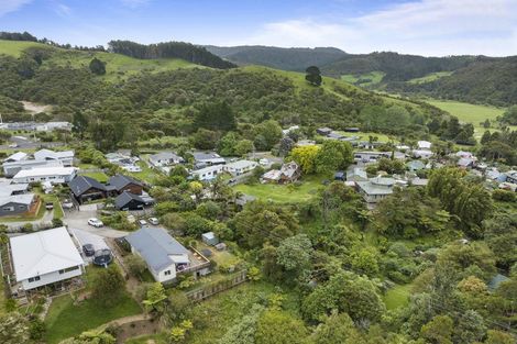 Photo of property in 121 Te Tutu Street, Whangamata, 3691