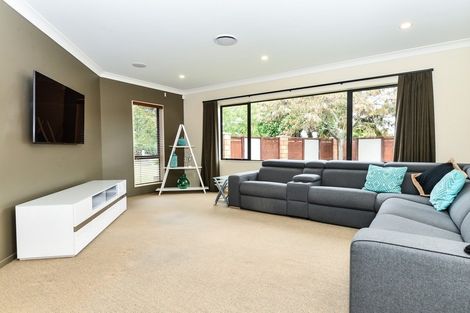 Photo of property in 6 Milbrook Place, Chartwell, Hamilton, 3210