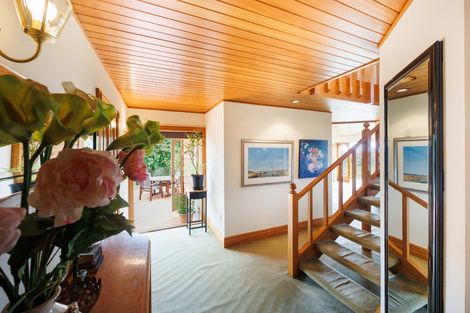 Photo of property in 96 Clifton Terrace, Fitzherbert, Palmerston North, 4410