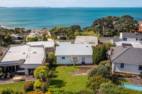 Photo of property in 2/48 Churchill Road, Murrays Bay, Auckland, 0630