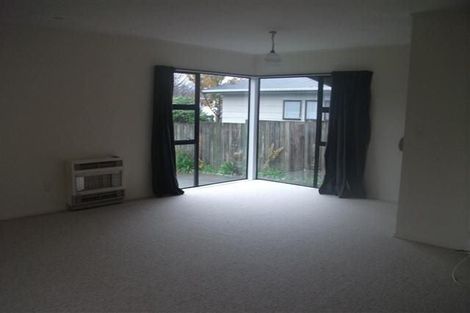 Photo of property in 35 Delaware Grove, Totara Park, Upper Hutt, 5018