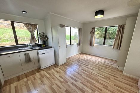 Photo of property in 22 Albatross Close, Whitby, Porirua, 5024