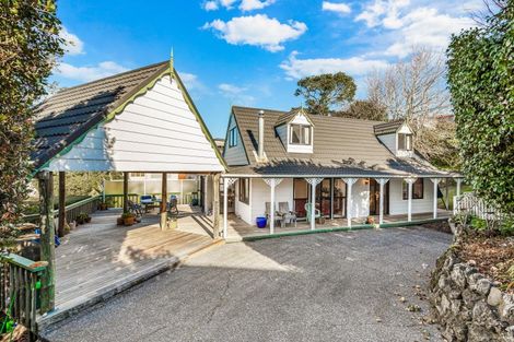 Photo of property in 2/2 Elizabeth Place, Mairangi Bay, Auckland, 0630