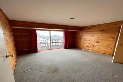 Photo of property in 1 Graham Collins Drive, Windsor Park, Auckland, 0632