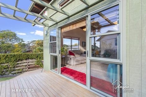 Photo of property in 1/36 Konini Road, Titirangi, Auckland, 0604