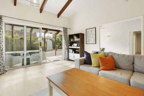 Photo of property in 2/38a Greers Road, Burnside, Christchurch, 8041