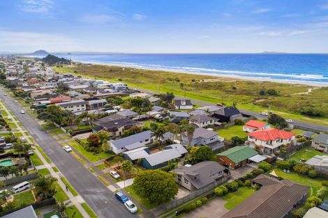Photo of property in 77a Dickson Road, Papamoa Beach, Papamoa, 3118