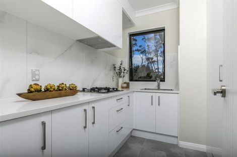 Photo of property in 48 Mettam Drive, Swanson, Auckland, 0614