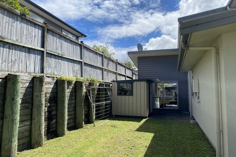Photo of property in 17 Laurel Oak Drive, Schnapper Rock, Auckland, 0632
