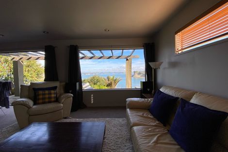 Photo of property in 779 Whangaparaoa Road, Manly, Whangaparaoa, 0930